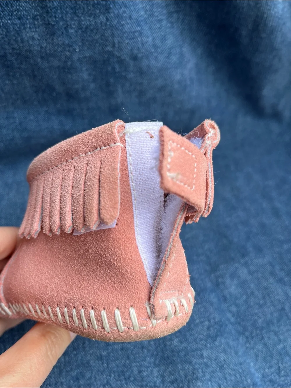 Infant Minnetonka Pink fringe Leather boots size 3